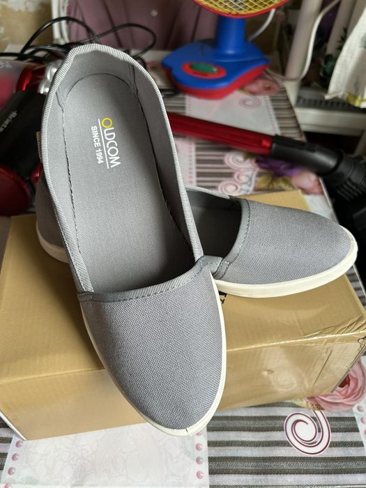 Жіноче легке взуття