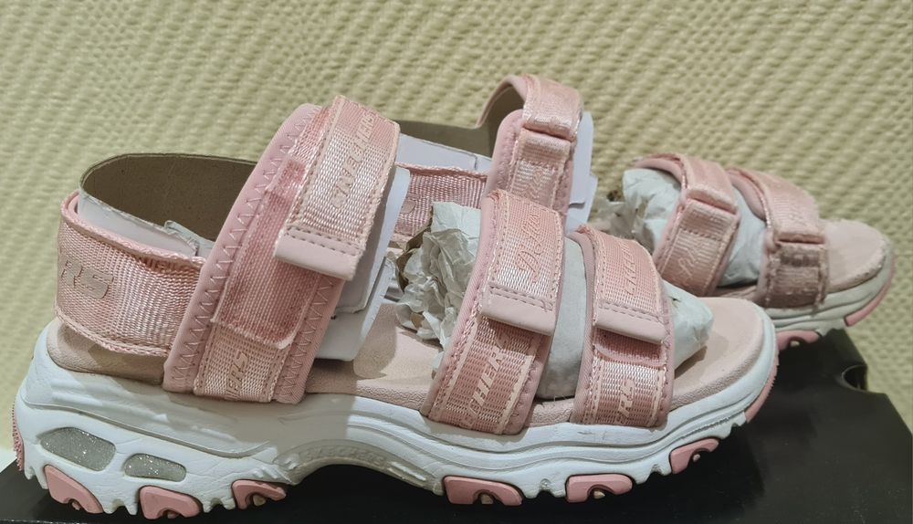 Босоніжки Skechers на дівчинку, р.35