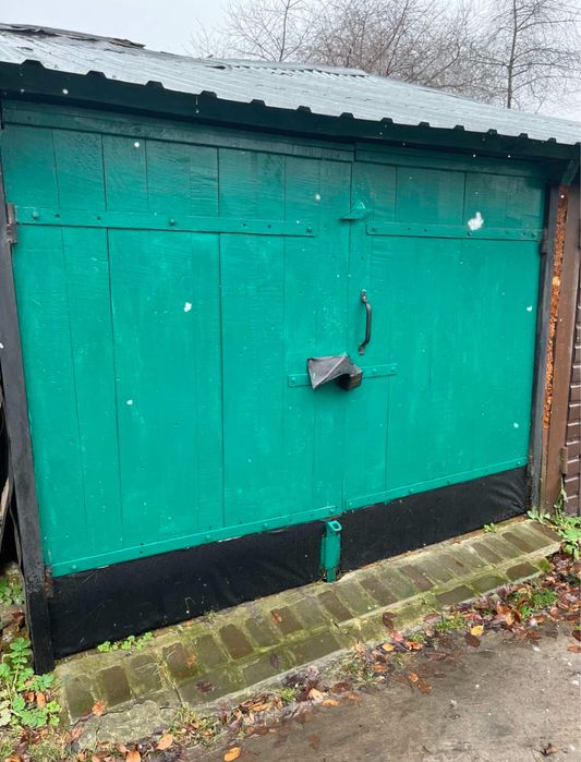 Продам гараж з підвалом