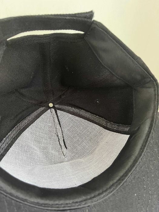 Boné de algodão preto - frase filosófica e design exclusivo!