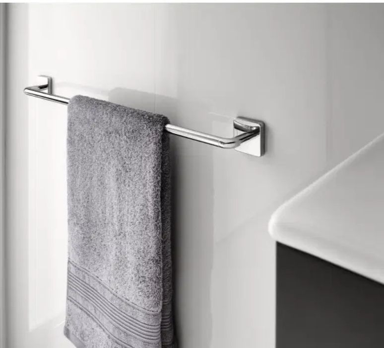 Toalheiro 40cm marca ROCA