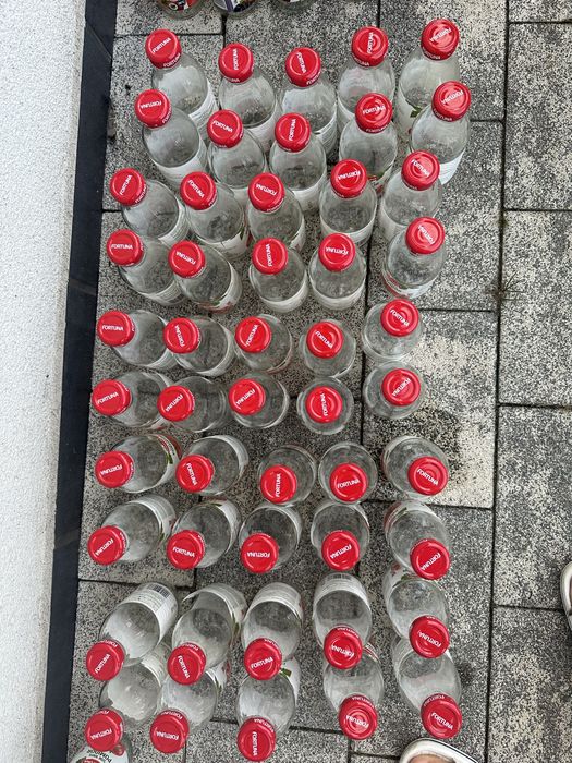 Butelki 50 sztuk butelek o pojemności 300 ml na soki