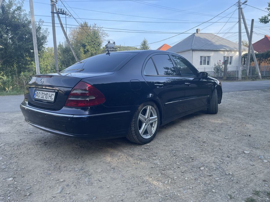 Продам мерседес 211