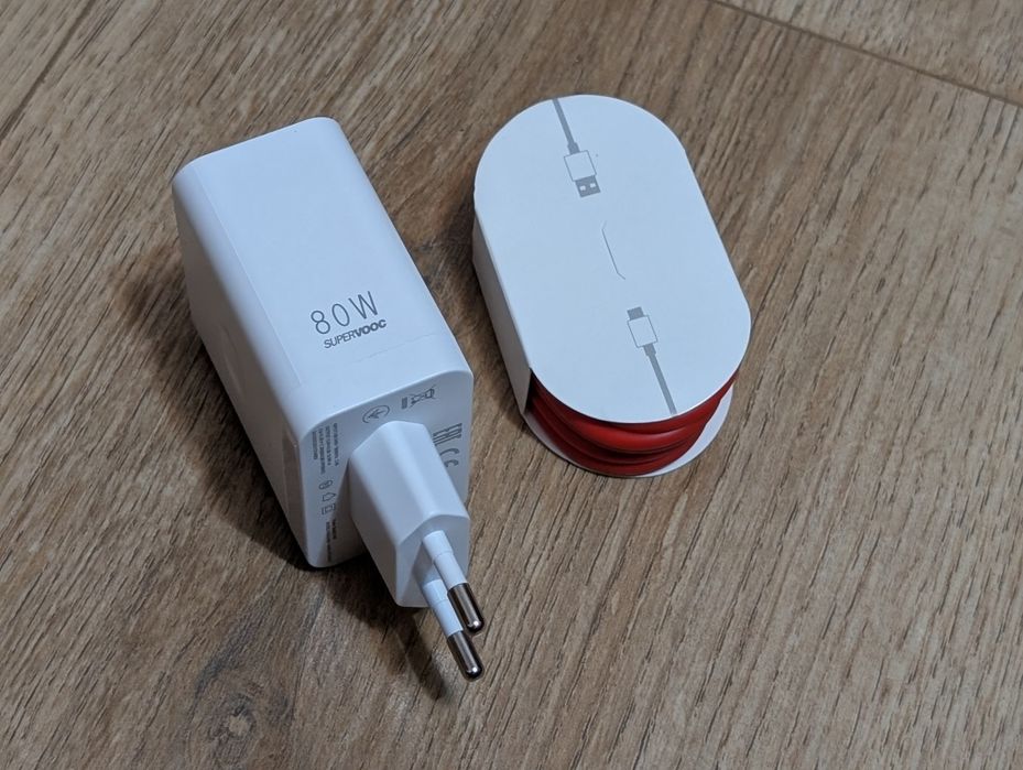 Продам НОВИЙ Швидкісний зарядний пристрій 80W,OnePlus,Realme,Oppo.