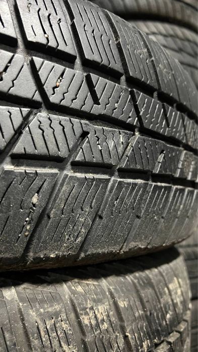 Комплект зимової гуми 195/65/15
