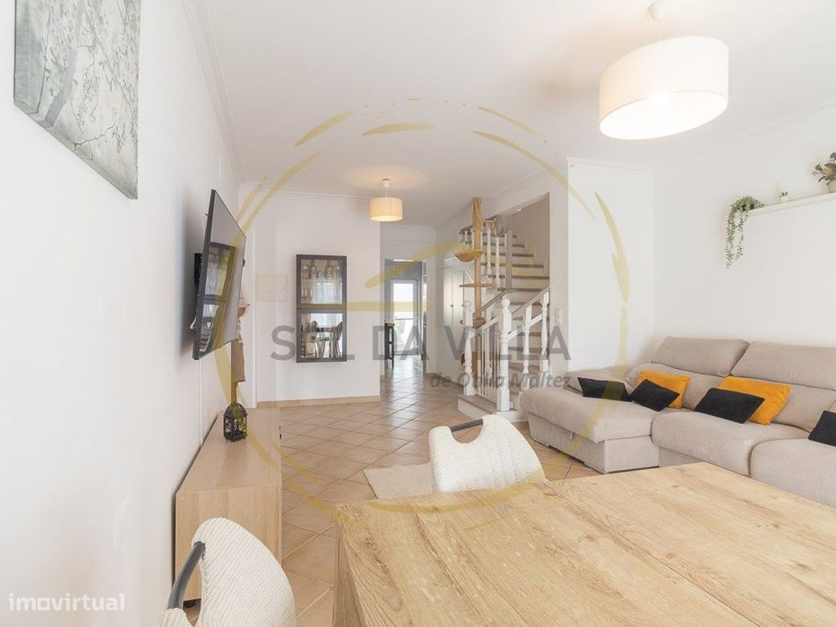 Moradia Geminada c/piscina Quinta do Conde - 425.000€
