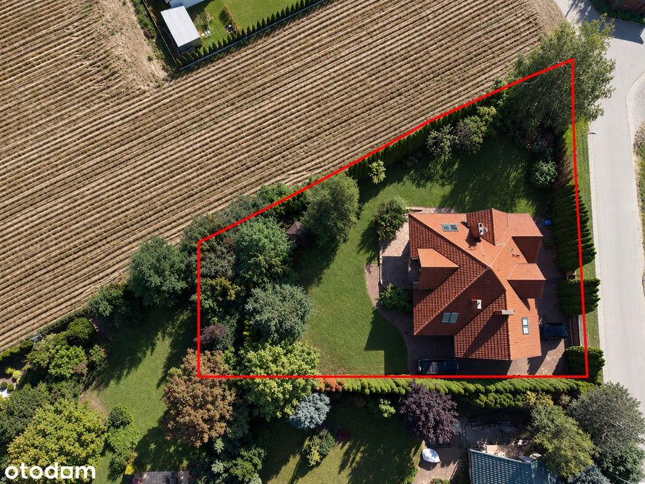 Dom wolnostojący | duży ogród | garaż | działka 1204 m² |