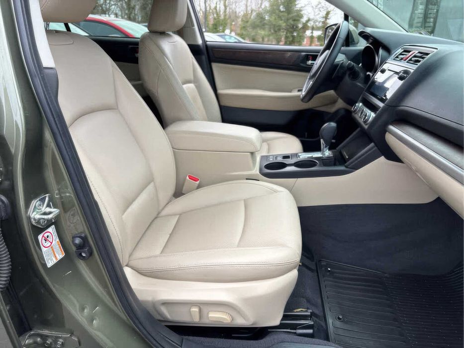 Subaru Outback Limited      2017