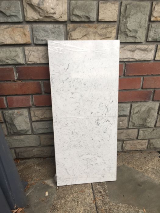 Parapet biały konglomerat marmurowy 72/32/2cm nowy