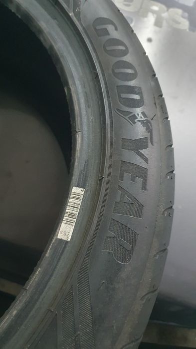 4 Pneus 225 45 R17 Goodyear Eagle F1