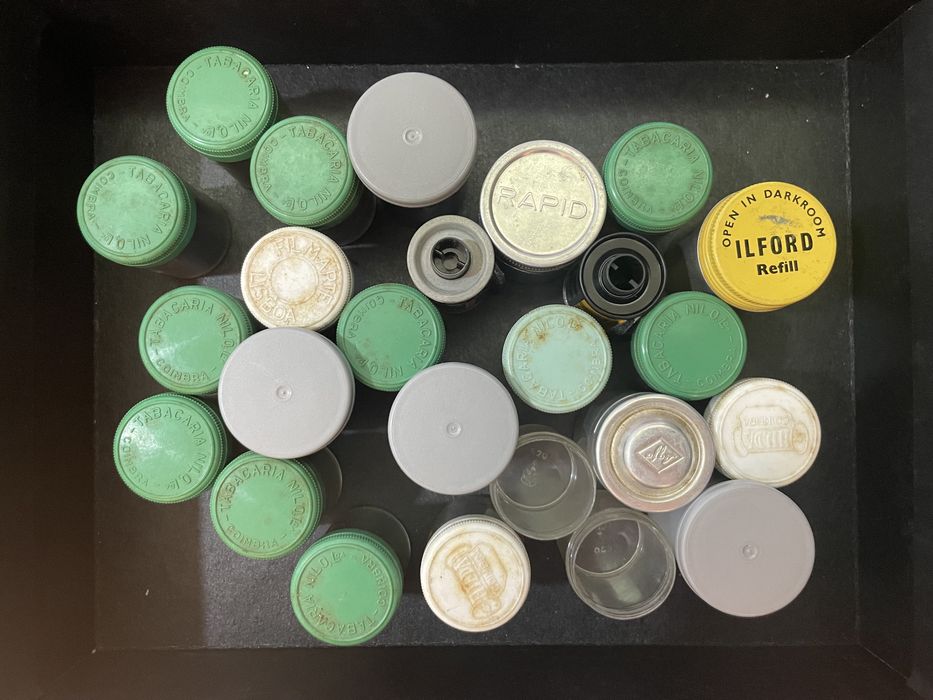 Conjunto de negativos antigos revelados…