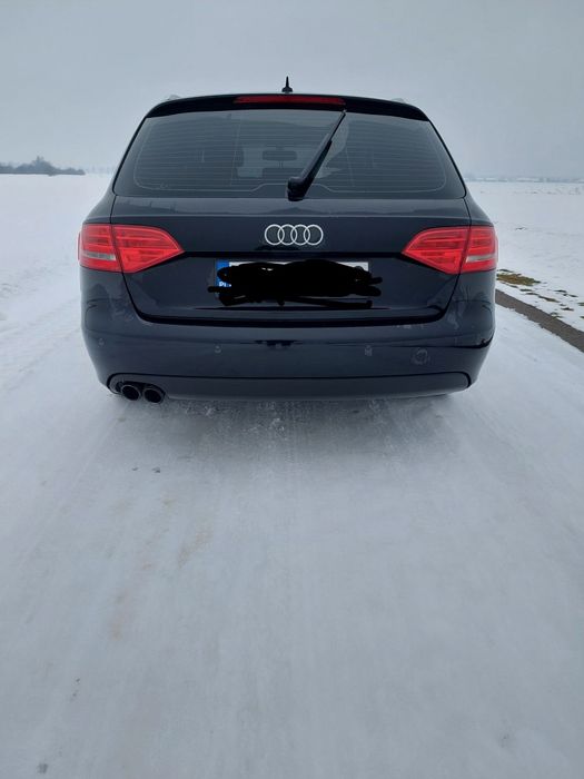 Audi a4 b8 2.0.  S-line