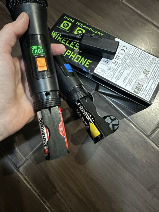 Мікрофони для караоке нові