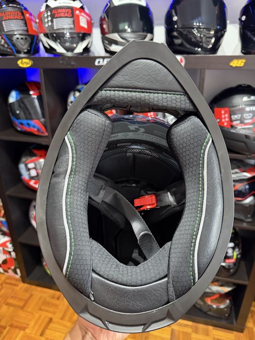 Capacete integral com lente dupla