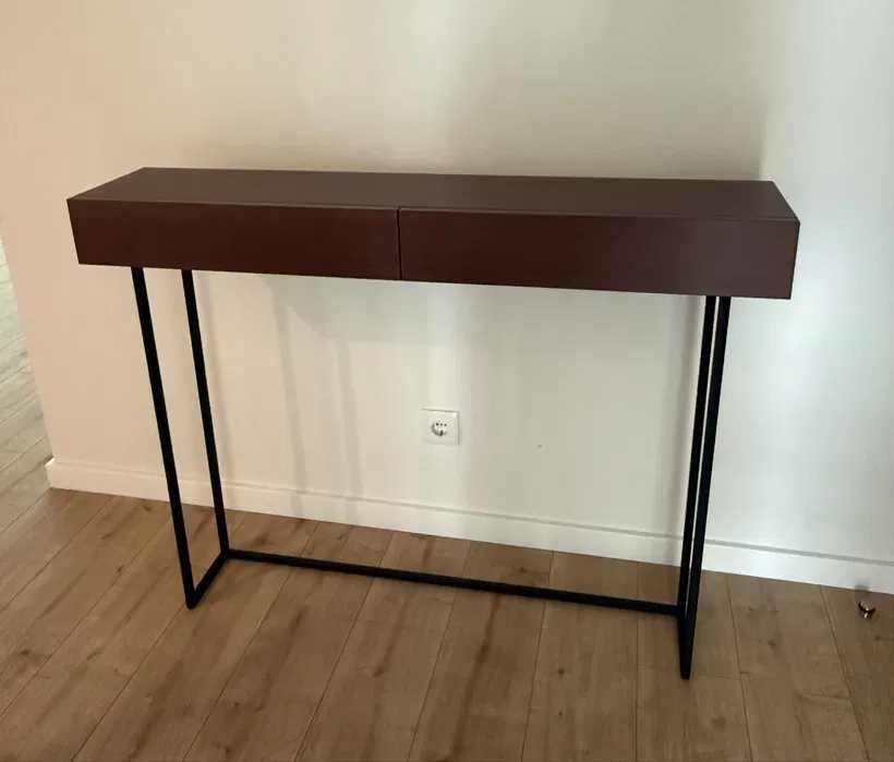 Consola de madeira