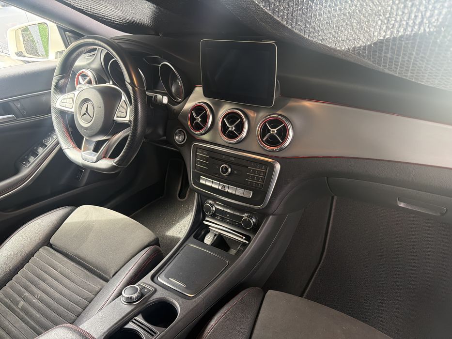 Mercedes benz cla 200cdi Amg!