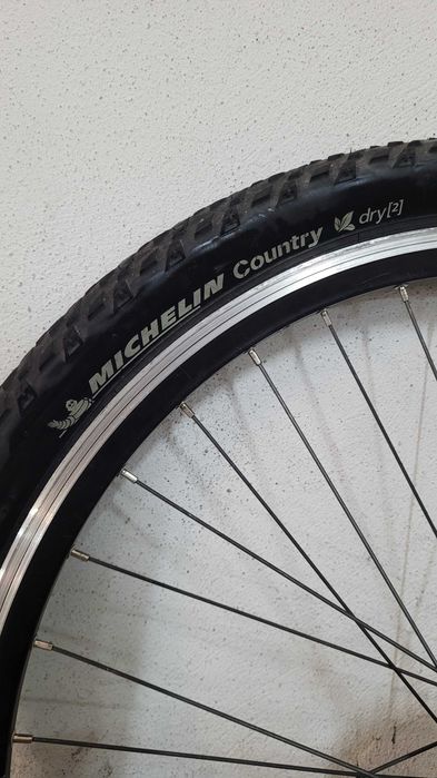 Roda 26 FEEL com pneu Michelin