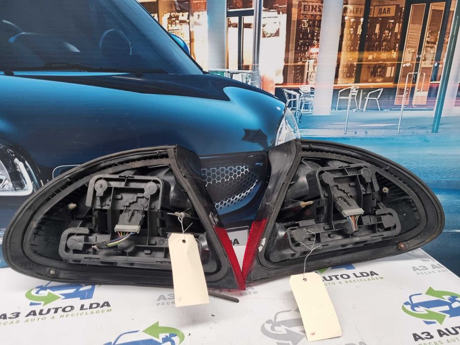 Farolim esquerdo e direito Opel Tigra