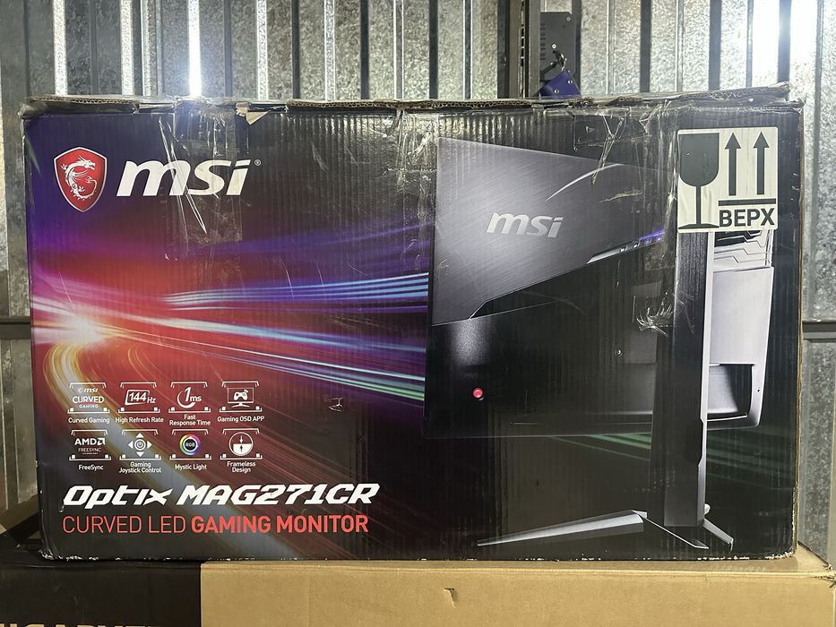 MSI Optix MAG271CR Black монитор