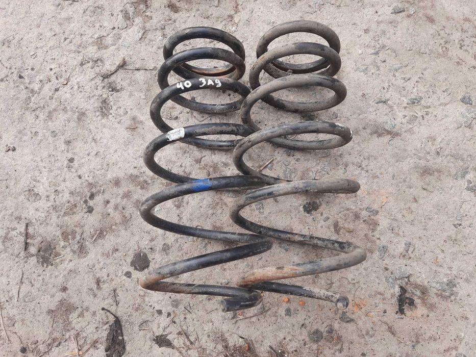 Задні пружини підвіски Тойота Кемрі 40 xv40