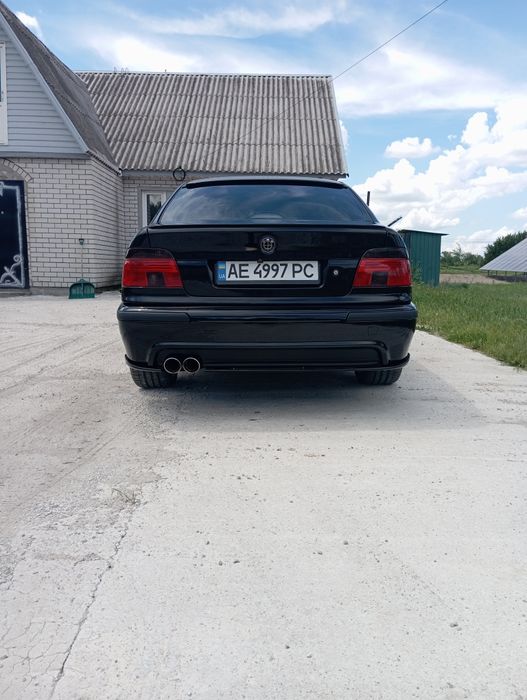 Продам бмв е39 м52б28