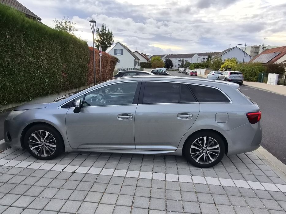 Toyota Avensis Touring Sports