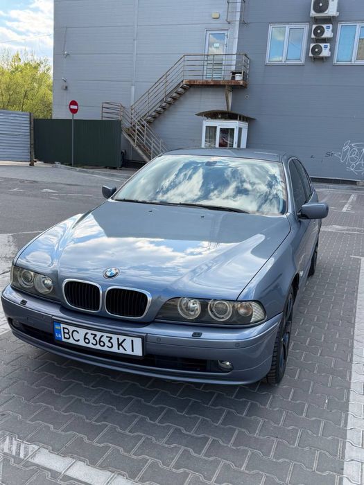 Продам бмв є39 2002 року
