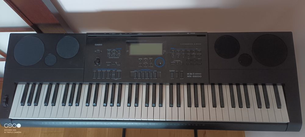 Keyboard Casio WK-6600 + stojak (organy)