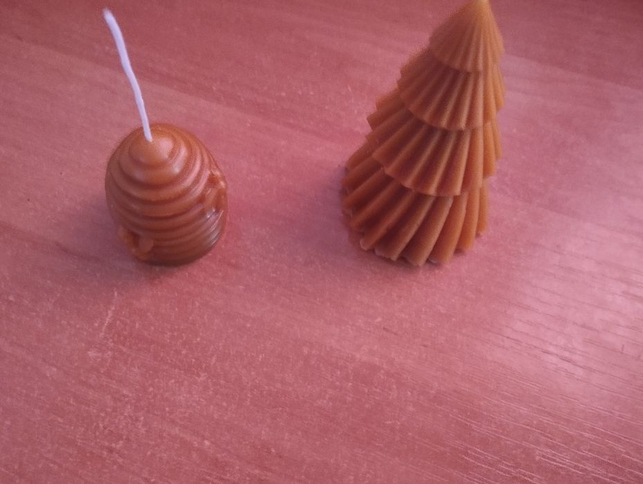 Свічки із натурального воску ручної роботи