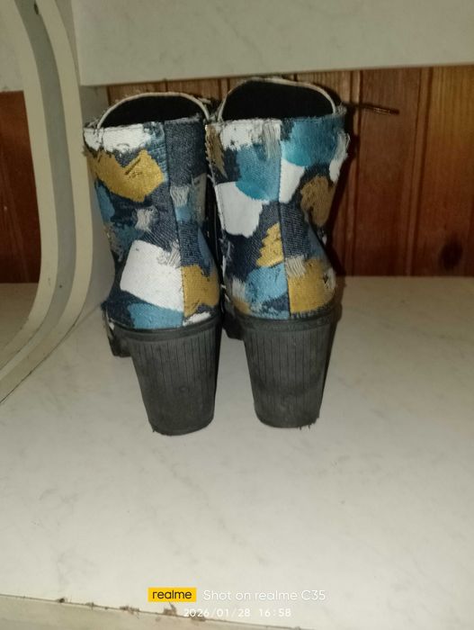 Unikatowe botki damskie 25,5 cm wkladka