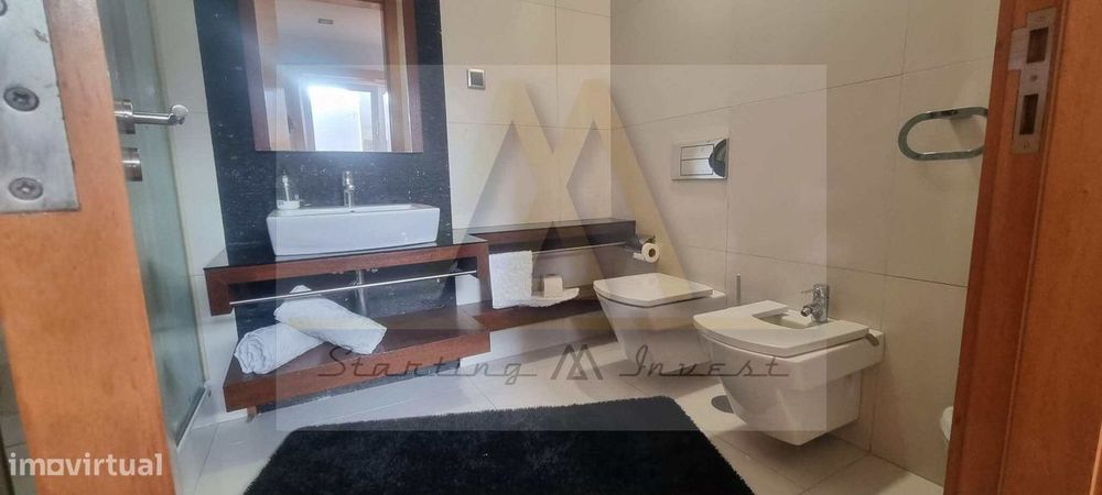Moradia T3 mobilada com piscina. em Terroso - Póvoa de Varzim.