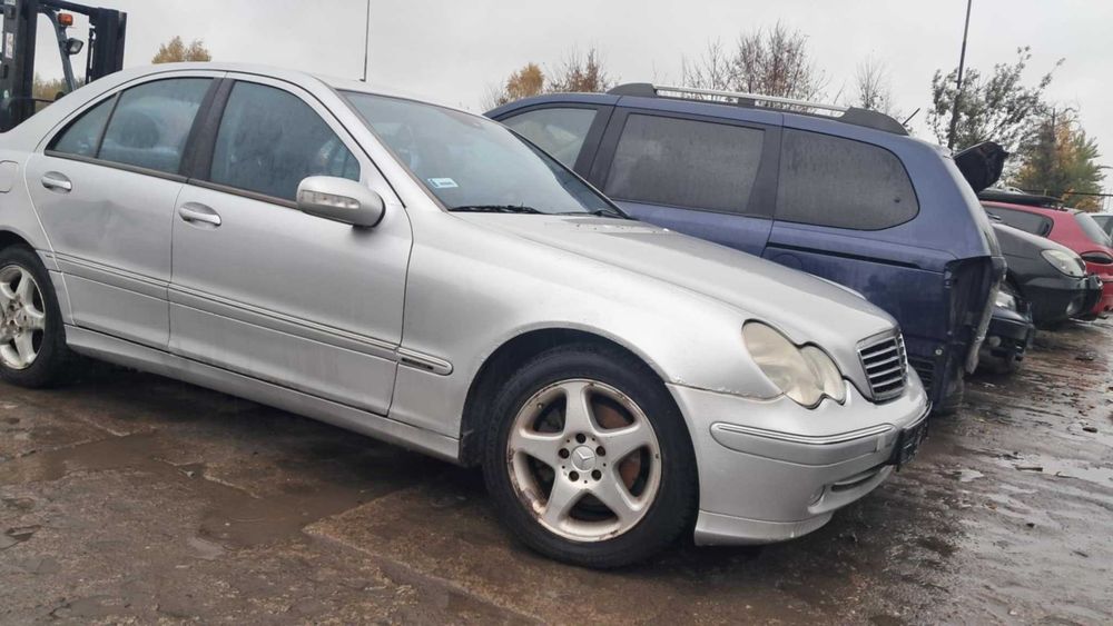 Mercedes-Benz W203 Na części nie Sprzedajemy Aut w Całości