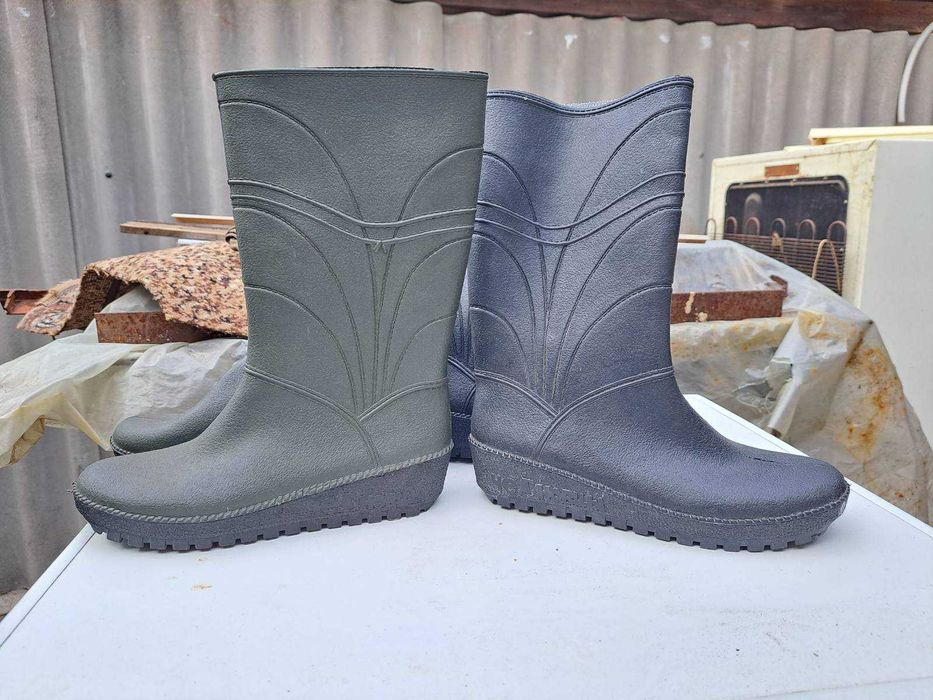 Чоботи гумові жіночі нові стелька 26см