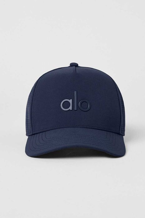 Кепка Alo Yoga Performance District Trucker Hat Navy