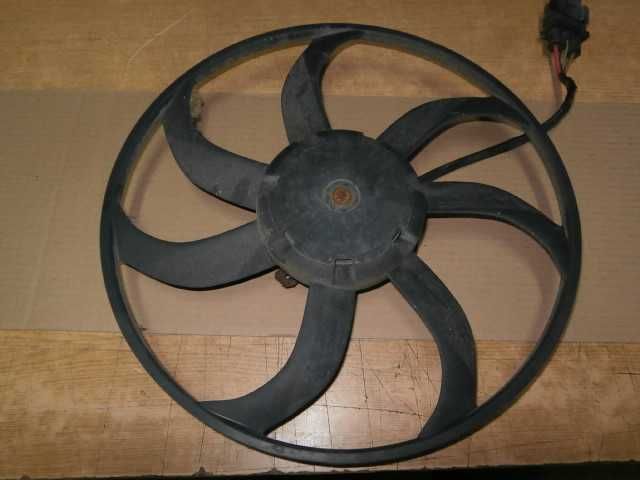 audi A3 8P vw golf V seat altea leon II skoda wentylator chłodnic