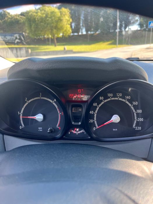 Vendo Ford Fiesta 1.4 TDCI