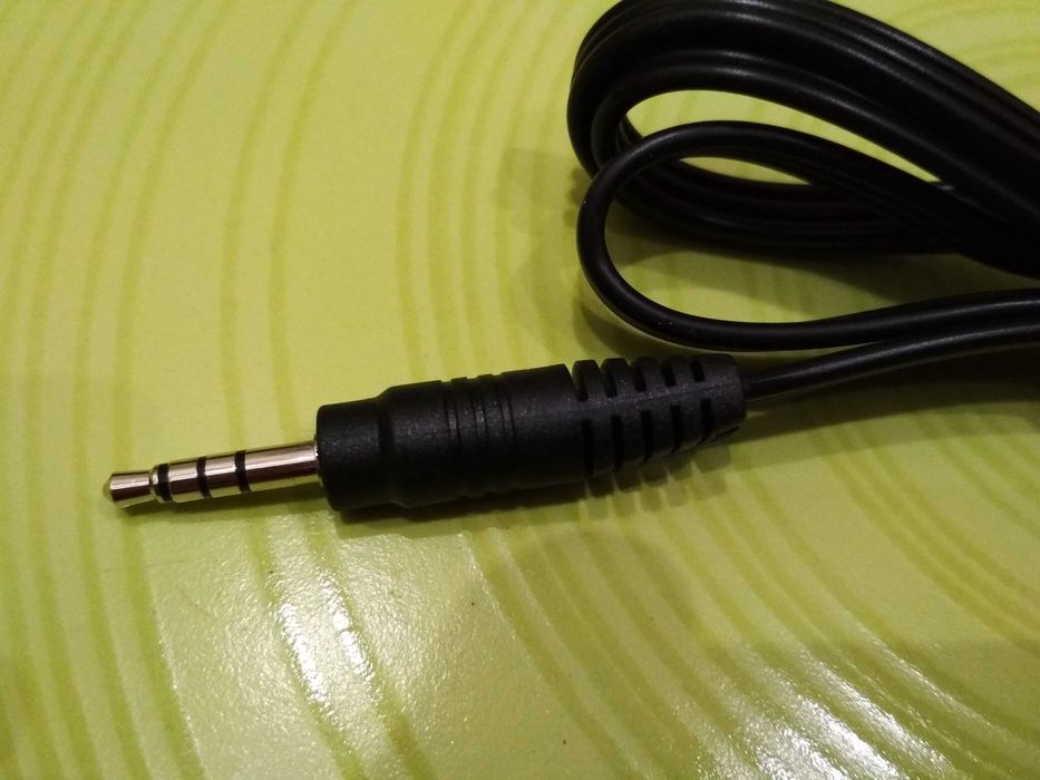 АУХ AUX 2,5 мм мини Джек на 3 тюльпана / 2.5 mm mini Jack - 3 RCA