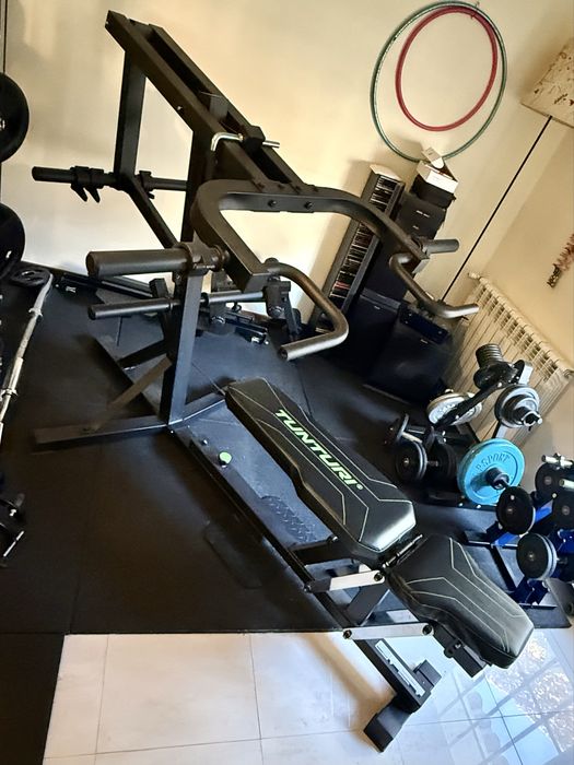Máquina de Musculação Multifunções  - Tunturi WT80 Leverage Gym