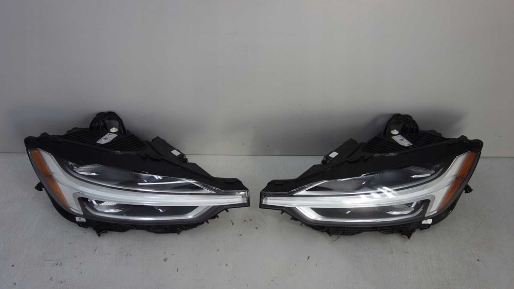 VOLVO XC60 II Фари перед Full led Mid led USA EU