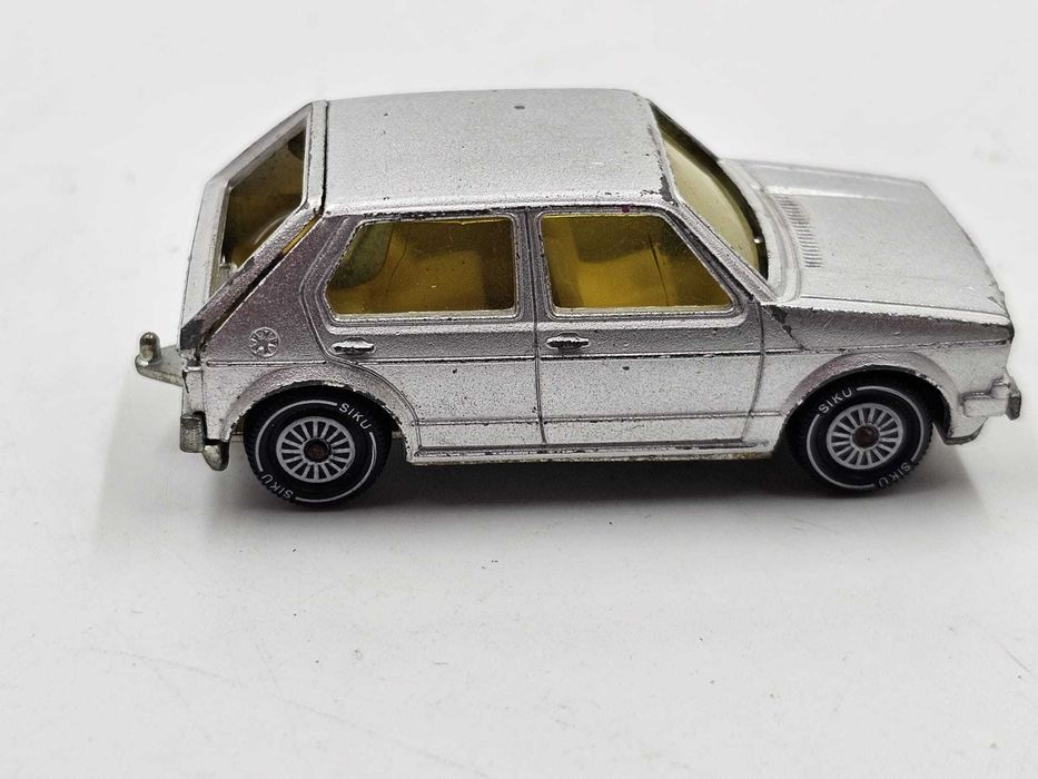 〈Siku〉ジク VW GOLF ゴルフ LS (西ドイツ製) Siku - Volkswagen Golf LS Zamość • OLX.pl