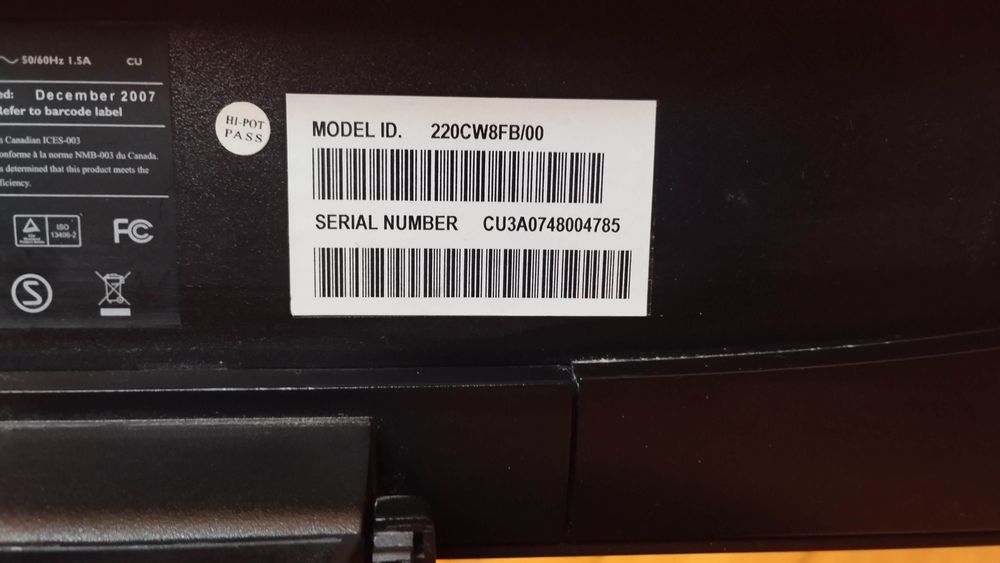 Monitor komputerowy.