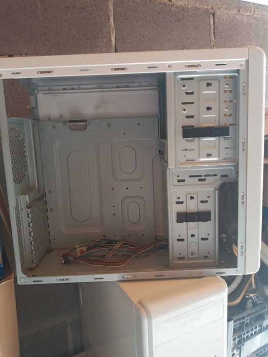 Корпус БУ Grand 704LW 	Midi-Tower белый