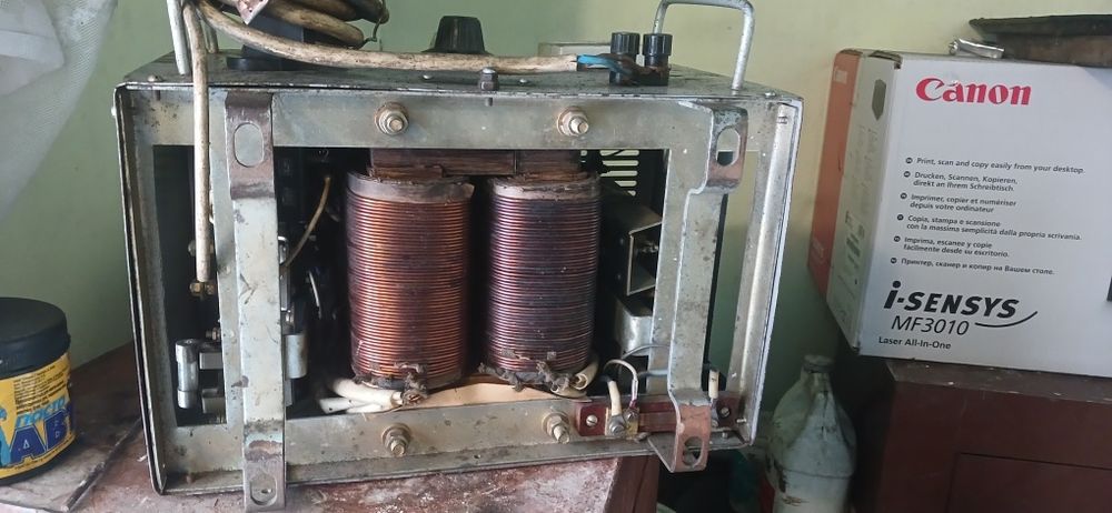 Зарядний пристрій для акумулятора