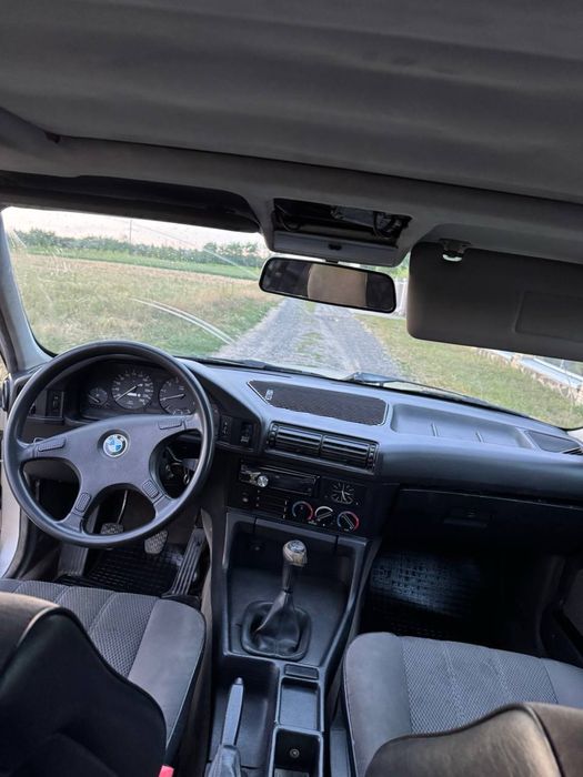 BMW E34 520i паук