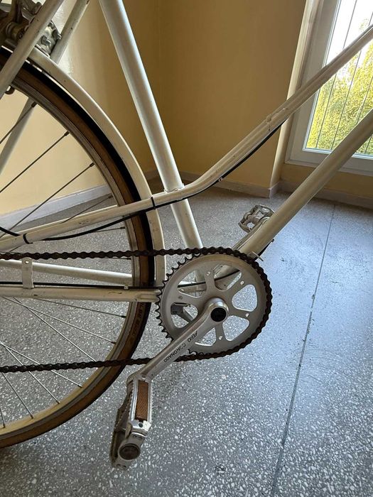 Rower miejski holenderski retro – kremowa damka, nowe opony Schwalbe