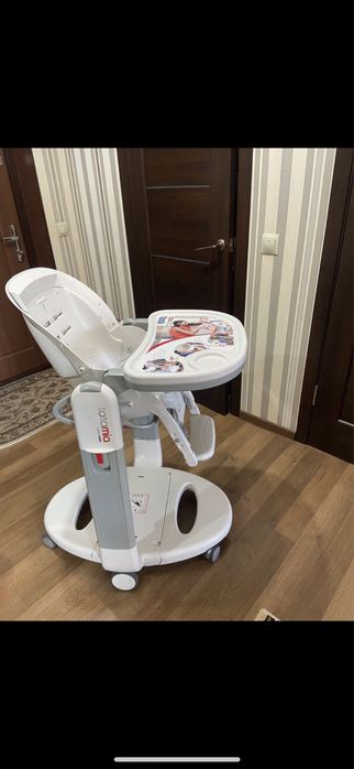Стільчик Tatamia Peg-Perego