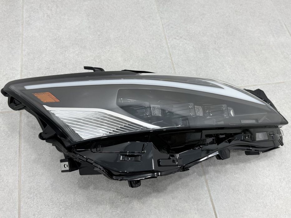 Фари 3 лінзи для Lexus CT 2010-2021, FULL LED комплект 2шт. Артикул:  DRC9851-26