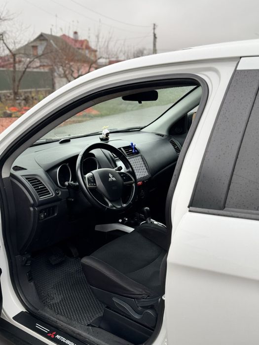 Mitsubishi Outlander Sport / ASX 2.0 газ/бензин Автомат 2014