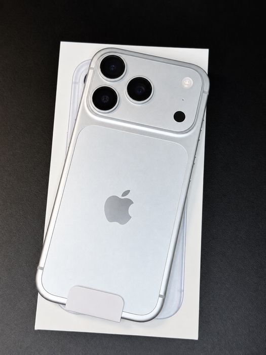 iPhone 18 Pro 256 GB Silver | Open Box | Gwarancja Apple | 0 cykli | SIM + eSIM