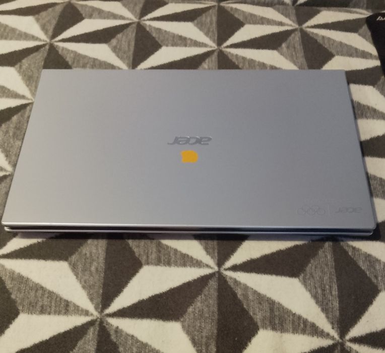 Laptop Acer + Akcesoria